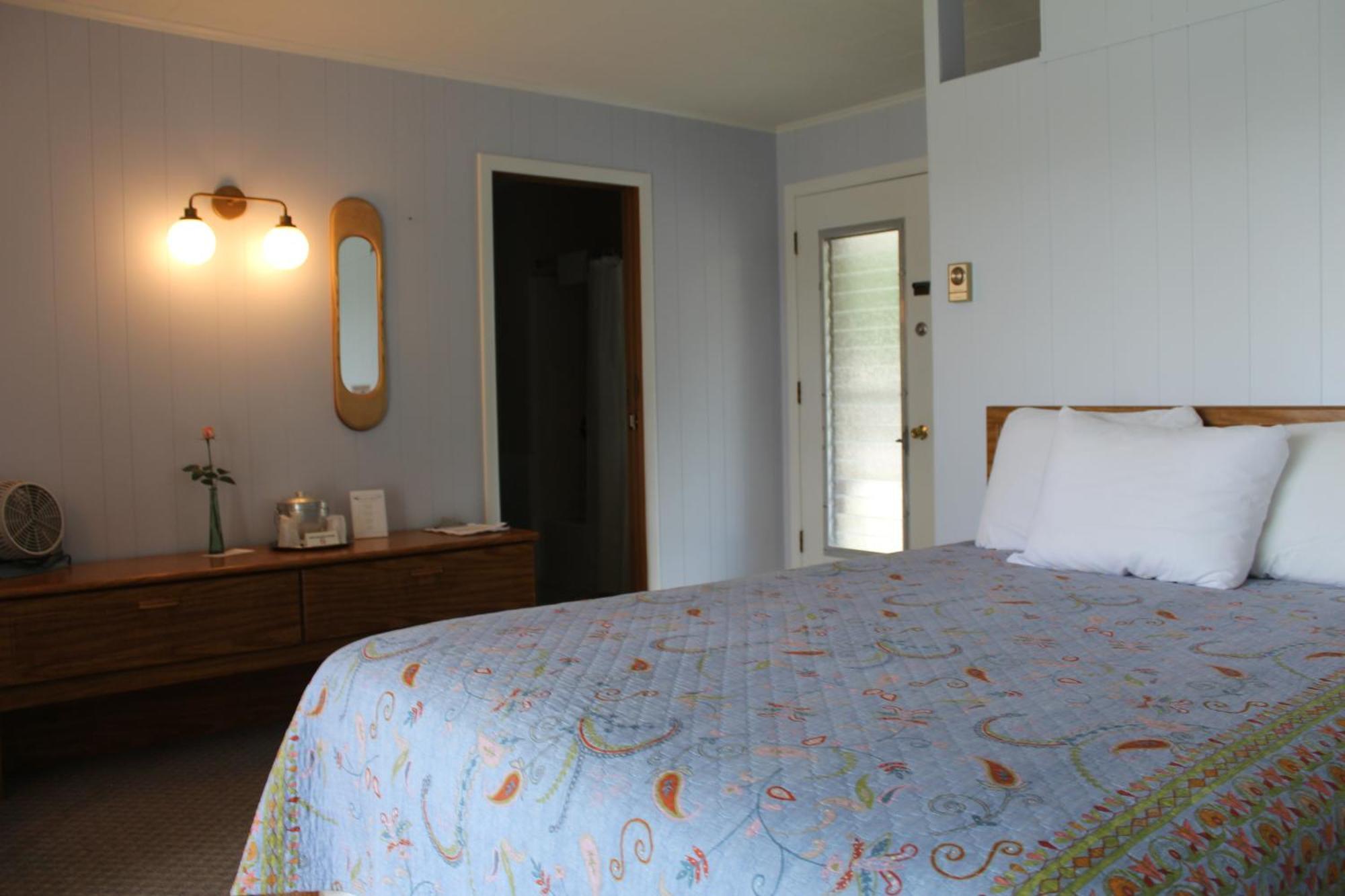 Sandy Point Motel Long Lake Kültér fotó