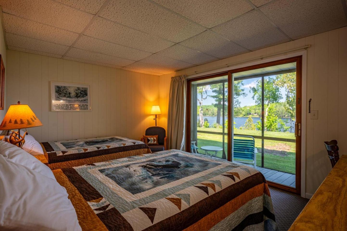 Sandy Point Motel Long Lake Kültér fotó